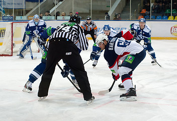 Image showing Milan Bartovic (61) on faceoff