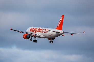 Image showing Easy Jet Airbus A-319 