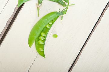 Image showing hearthy fresh green peas 