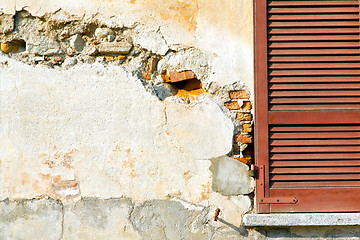 Image showing  window  varano borghi palaces italy     venetian blind in the c