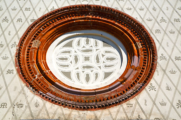 Image showing  incision   in house  window      rose window   