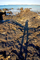 Image showing     madagascar     seaweed in   sand isle  sky and  