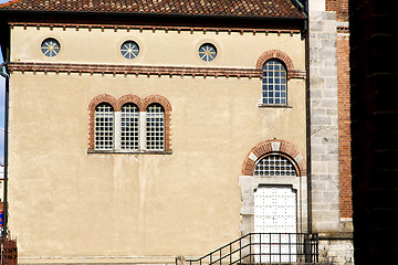 Image showing   door  europe  lombardy       in  the milano     window closed 