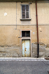 Image showing brown door  europe  italy  lombardy       in  the milano old   w