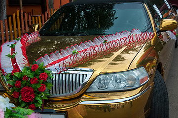 Image showing Wedding car decoration