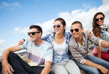 Image showing group of teenagers hanging out