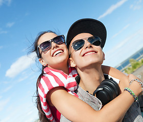 Image showing teenagers having fun outside