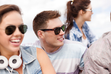 Image showing group of teenagers hanging out