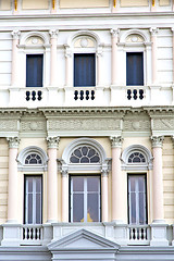 Image showing window   in  gold    temple    bangkok pink