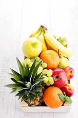 Image showing box of fresh fruits