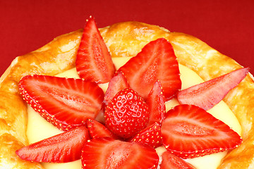 Image showing Strawberry and custard tart close-up