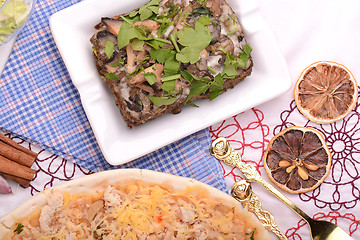 Image showing Beef pizza with bread, cinnamon and lemon