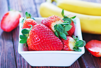 Image showing banana and strawberry