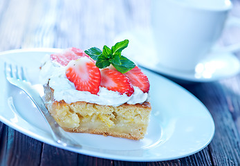 Image showing pie with strawberry
