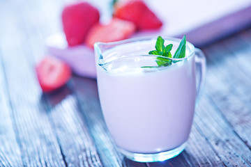 Image showing strawberry yogurt