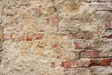 Image showing cracked old wall