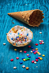 Image showing ice cream decorated with sweet powder in the wafer 