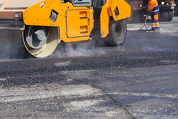 Image showing Asphalting city streets