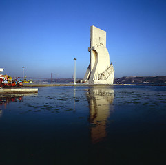 Image showing Monument to Discoveries