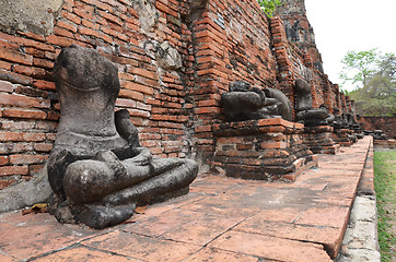 Image showing Ruin Buddha statues at Ayudhya, Thailand