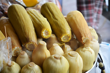 Image showing Fresh steamed corn