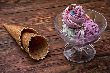 Image showing fruit ice cream in  bowl