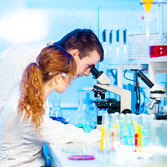 Image showing Health care professionals in lab.