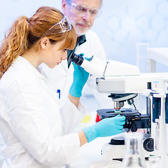 Image showing Health care professionals in lab.