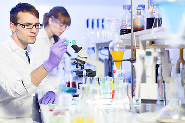 Image showing Health care professionals in lab.