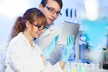 Image showing Health care professionals in lab.