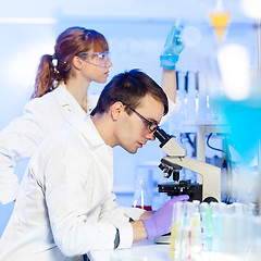 Image showing Health care professionals in lab.