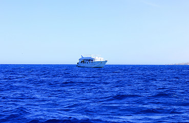 Image showing White Ship floats on Water.