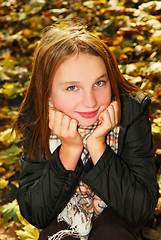 Image showing Girl in a fall park