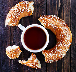 Image showing tea and bagel