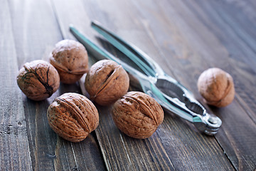 Image showing walnuts