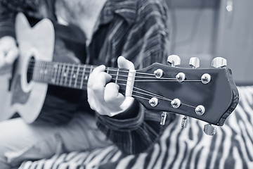 Image showing guitar