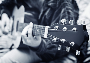 Image showing guitar