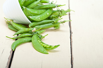 Image showing hearthy fresh green peas 