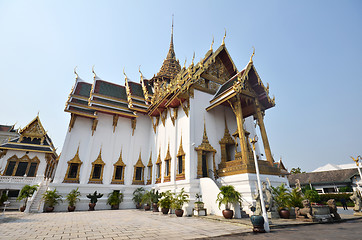 Image showing The Marble Temple - Wat Benchamabophit, Bangkok, Thailand