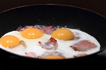 Image showing ham and eggs fried 