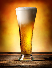 Image showing Beer with bubbles