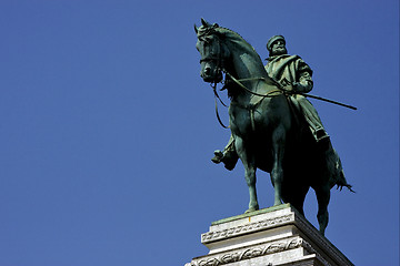 Image showing garibaldi near the castle