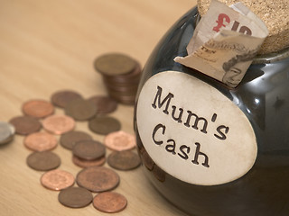 Image showing Mums Cash