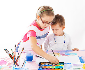 Image showing Kids painting