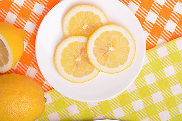 Image showing juicy ripe lemons close up