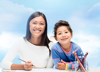 Image showing mother and daughter drawing