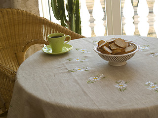 Image showing Cosy interrior with table