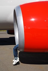 Image showing Half way through the jet engine.