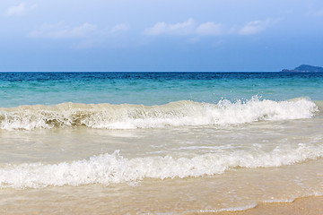Image showing Tropical ocean surf