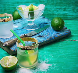 Image showing alcoholic cocktail with additions of lime